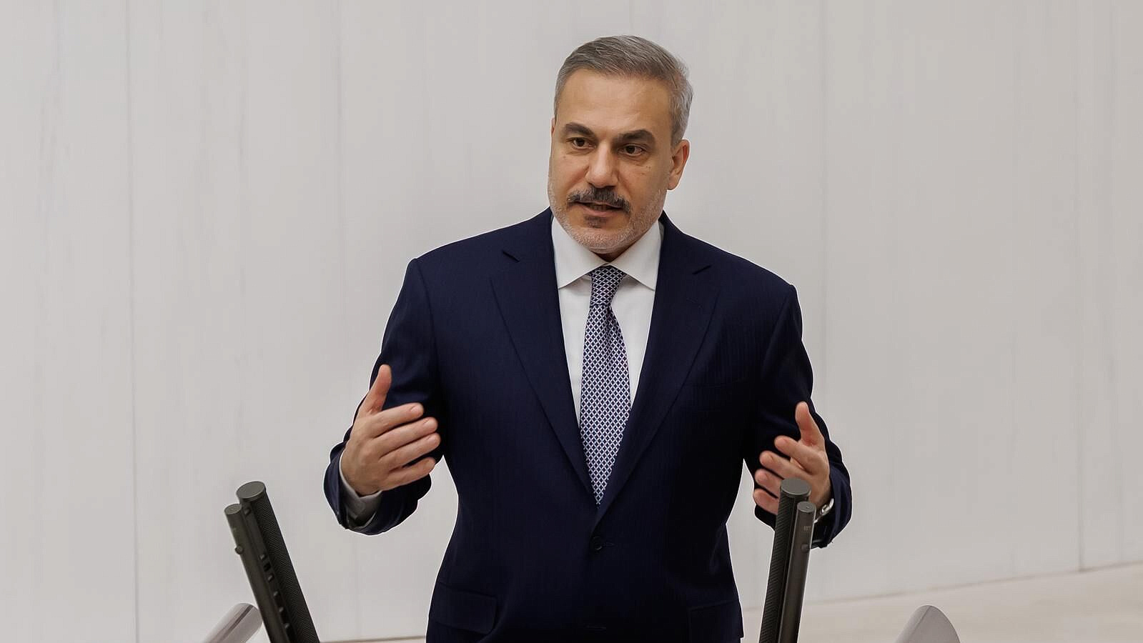 Фидан рассказал, сколько еще продлится конфликт вокруг Ирана