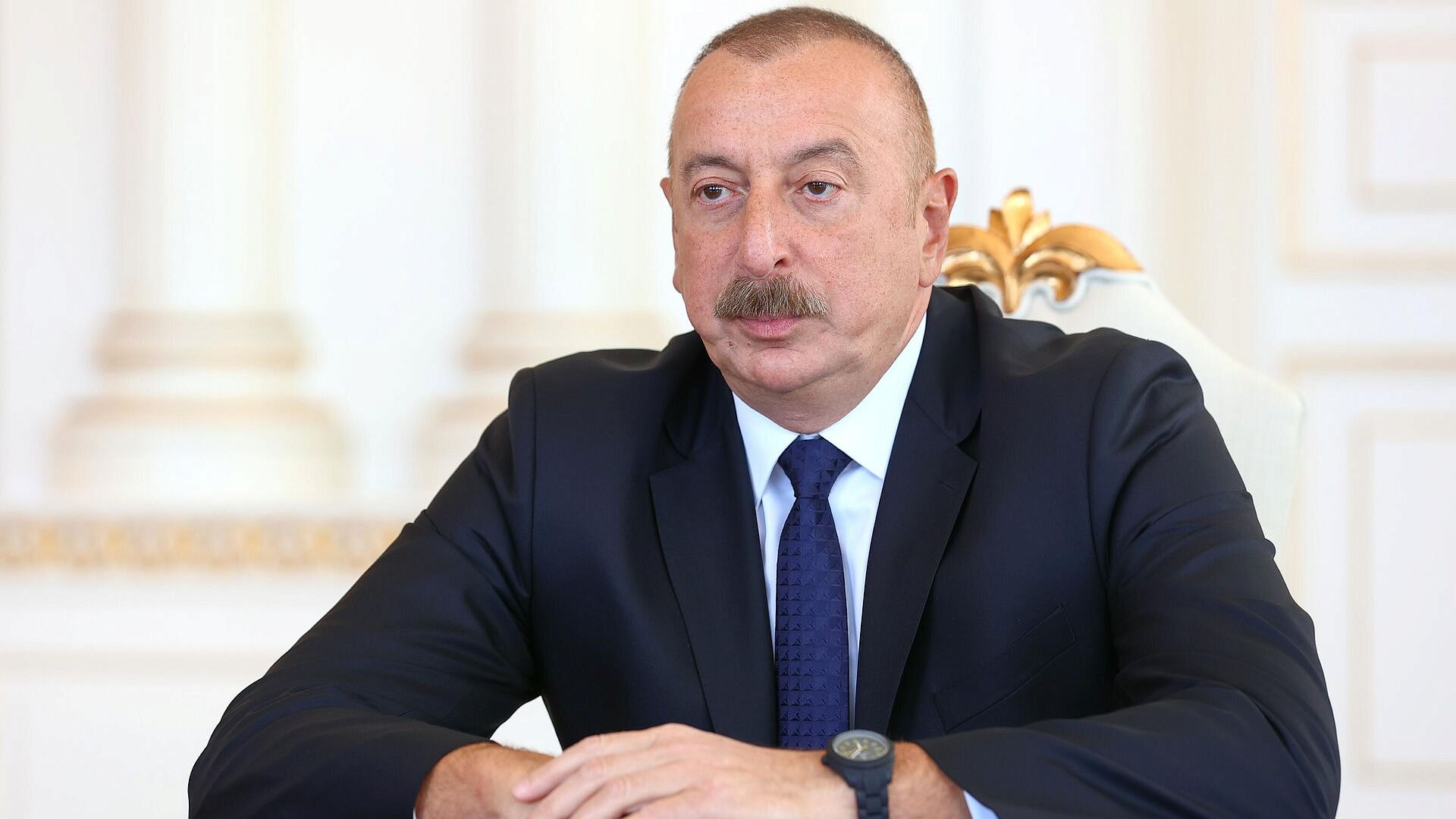 Алиев обвинил ЕП в подрыве мирного процесса между Азербайджаном и Арменией