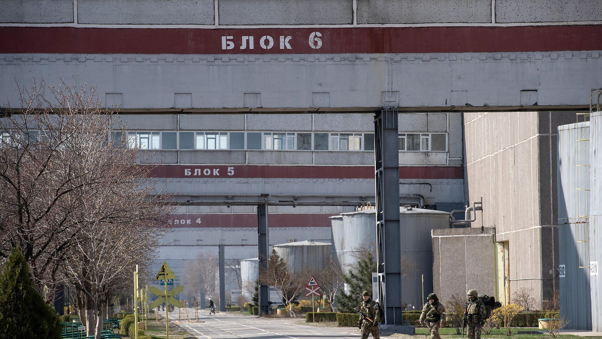 На ЗАЭС никто не пострадал при ударе дрона ВСУ по зданию энергоблока