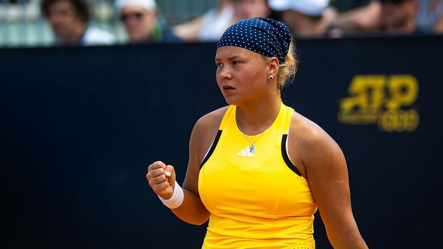 Шнайдер не смогла выйти в третий круг турнира в Дубае