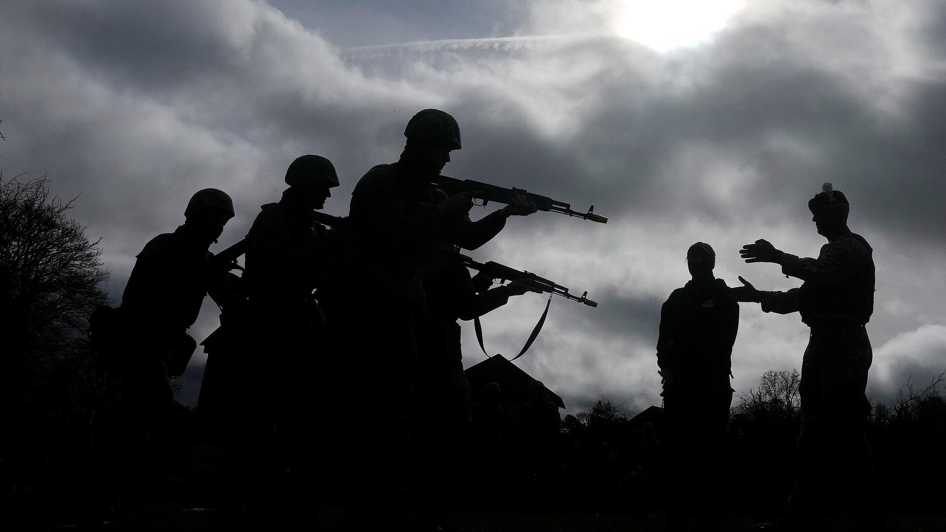 Союзники Киева всерьез обсуждают отправку военных на Украину, пишут СМИ