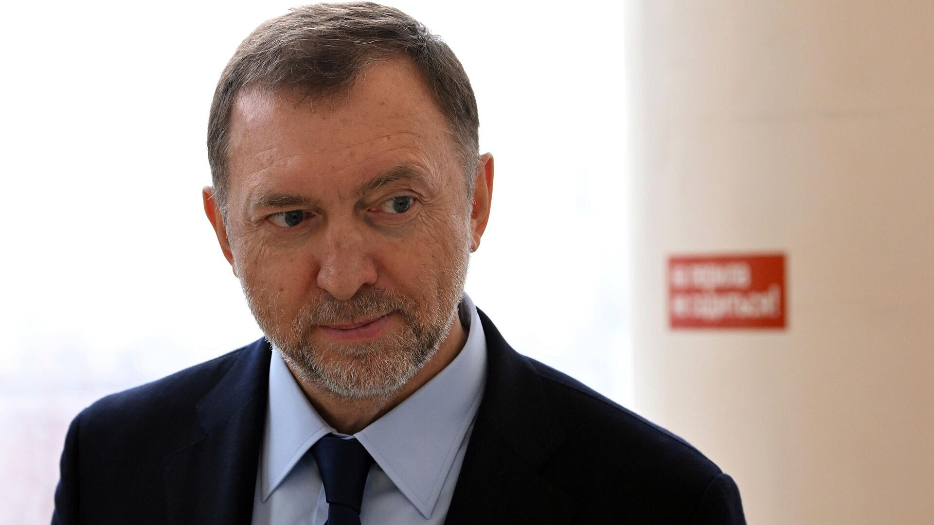 Журналисты-иноагенты заключили мировое соглашение с Дерипаской