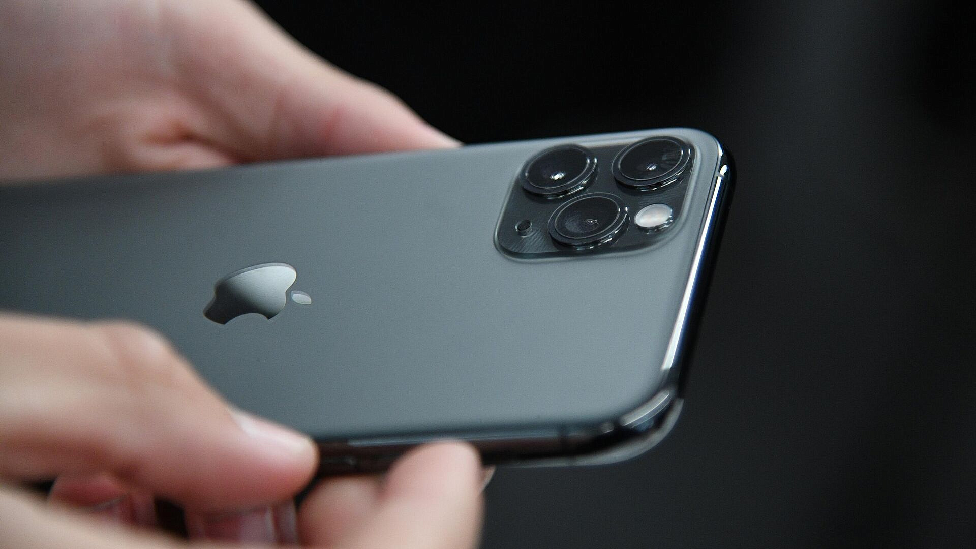 Эксперты рассказали, как происходит взлом устройств Apple 