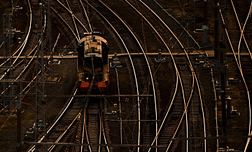 Неразорвавшийся боеприпас попал на крышу станции в Ростовской области