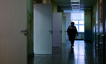 Школьнику, над которым надругались подростки в Ижевске, помогают психологи