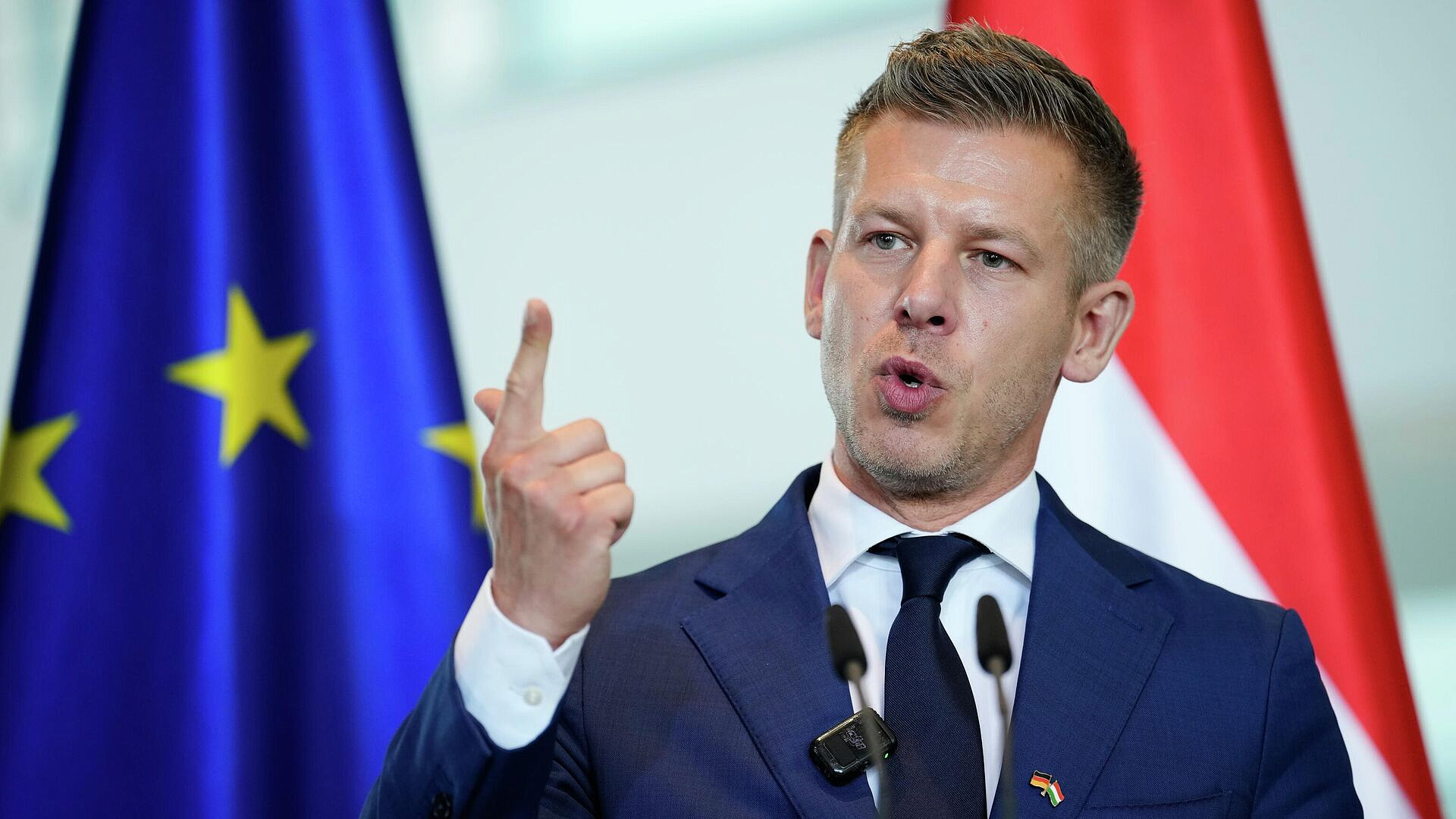 Мадьяр выступил против отмены права вето в ЕС