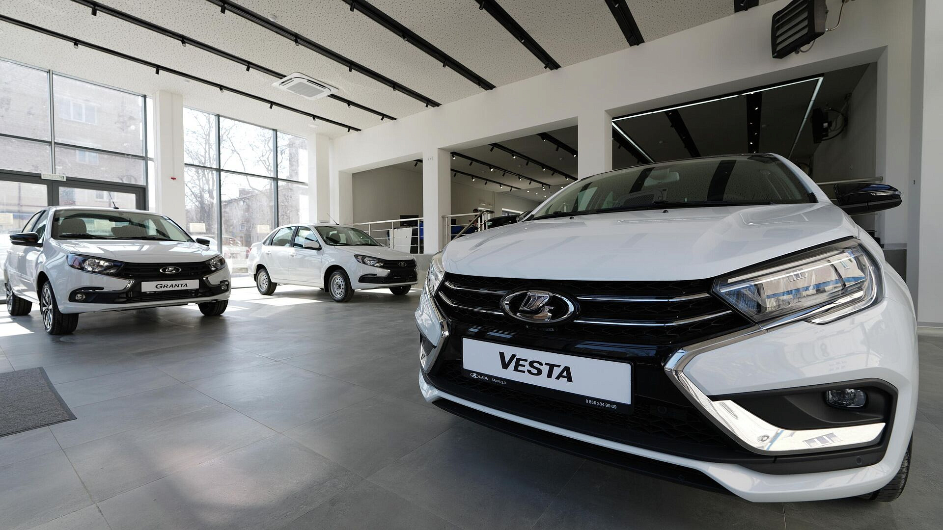 В России выросли продажи новых российских автомобилей