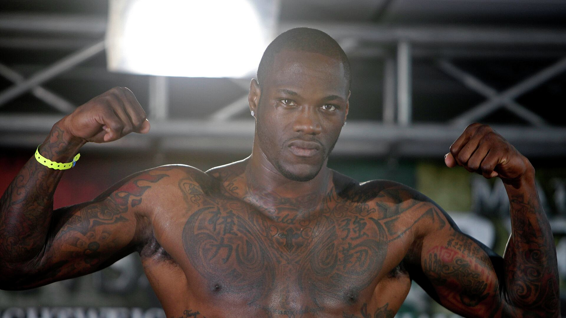 Британский боксер Чисора проиграл экс-чемпиону мира Уайлдеру из США