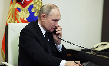 Путин проведет международный телефонный разговор