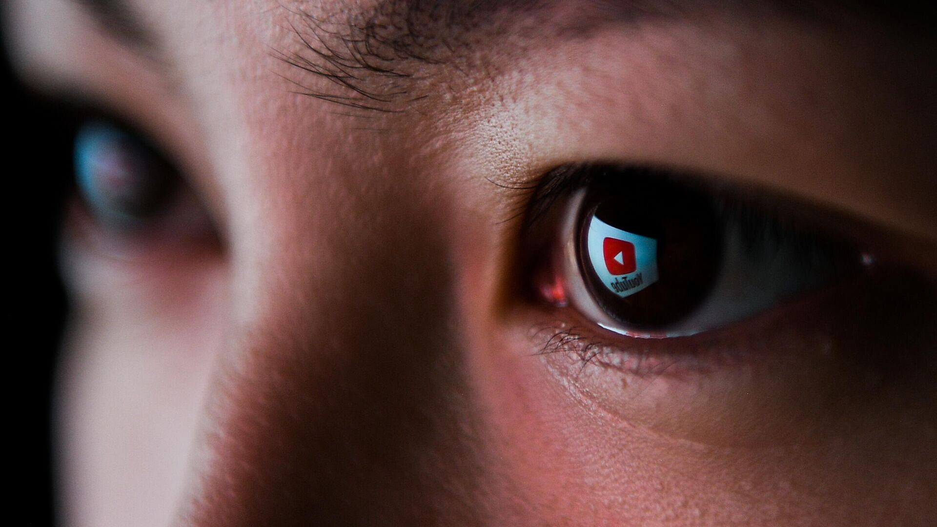 YouTube �������� ������������ ����� ����� Shorts �� ���� �����