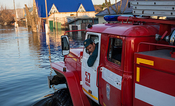 Уровень воды в курганском селе поднялся на 74 сантиметра за два часа