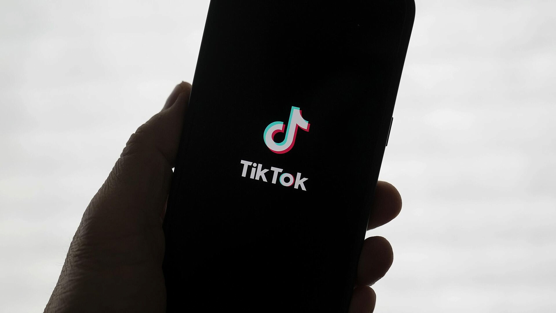  ,     TikTok