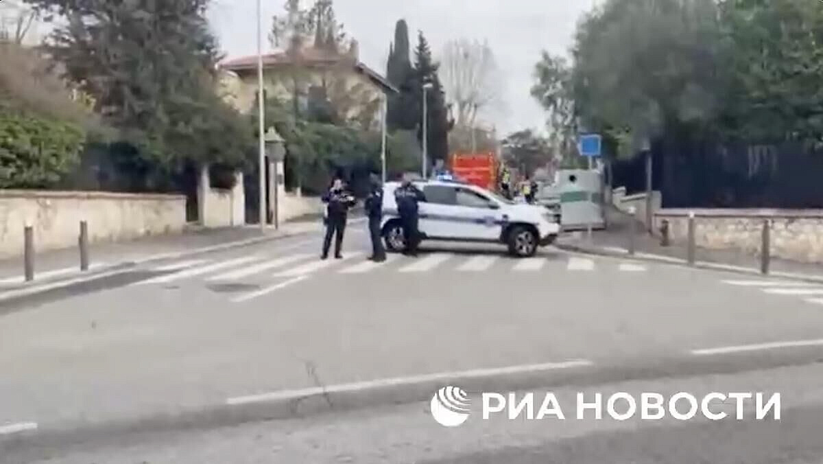 В Марселе оцепили российское Генконсульство после взрыва 