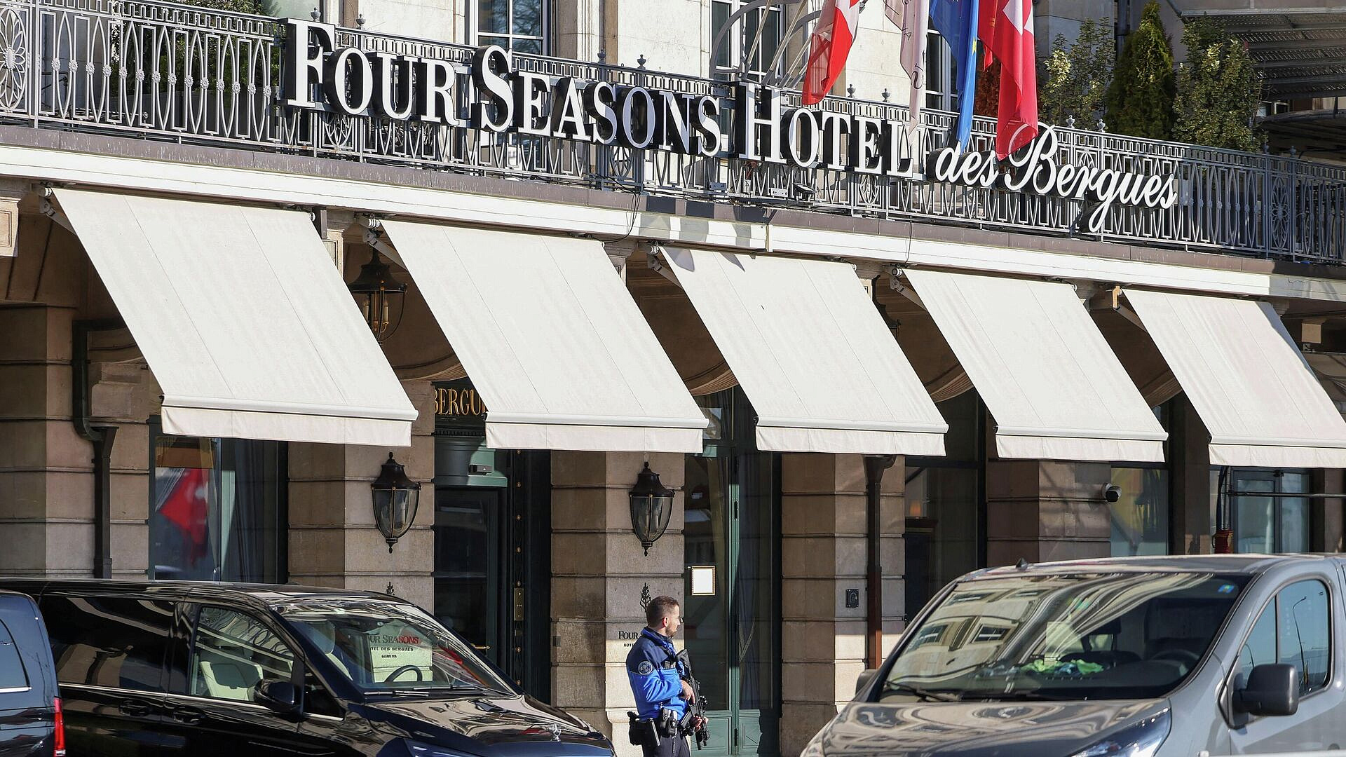 Делегации США и Украины прибыли в отель, где пройдут переговоры по Украине