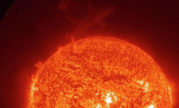 Астроном объяснил, куда исчезло облако плазмы, летевшее к Земле