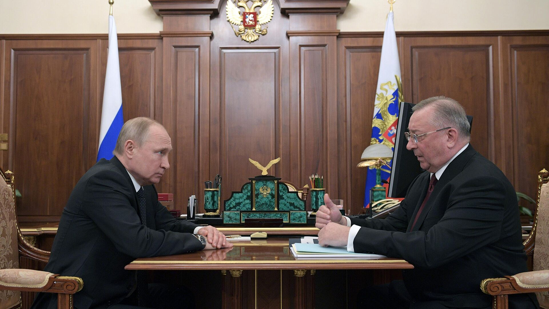 ����� ��������� ����� "����������" � �������