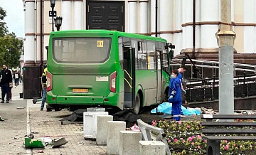 В ДТП в Екатеринбурге погибли трое взрослых и ребенок