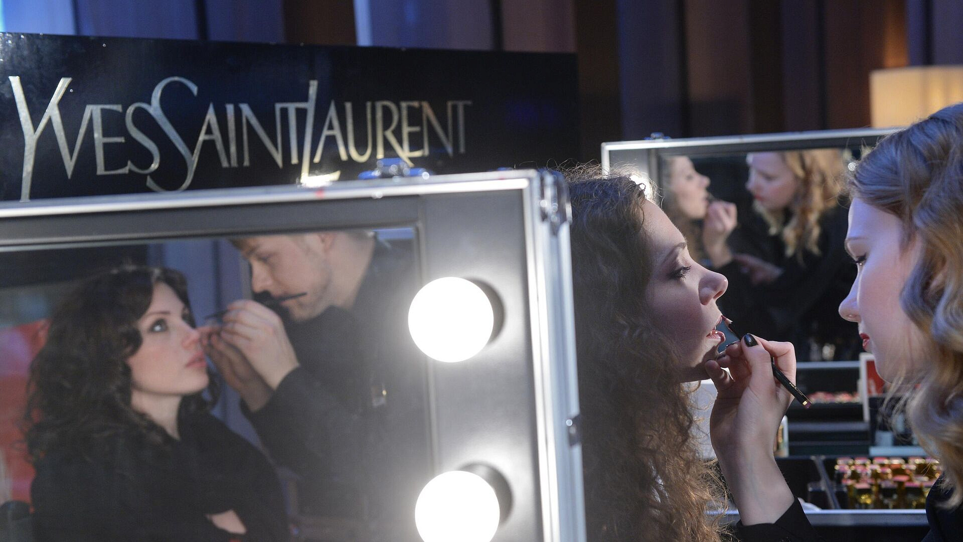 Saint Laurent зарегистрировал товарный знак