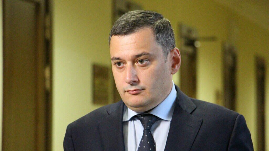 Хинштейн призвал почтить минутой молчания память погибших в Курской области Хинштейн призвал почтить минутой молчания память погибших в Курской области