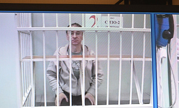 Суд смягчил меру пресечения журналисту "Новой газеты" Ролдугину