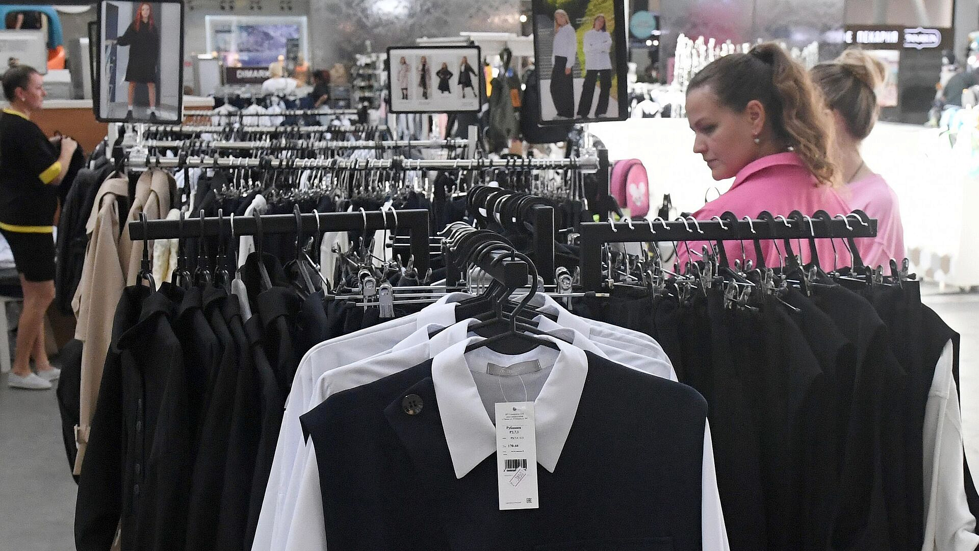 Росстандарт утвердил новый ГОСТ на школьную форму