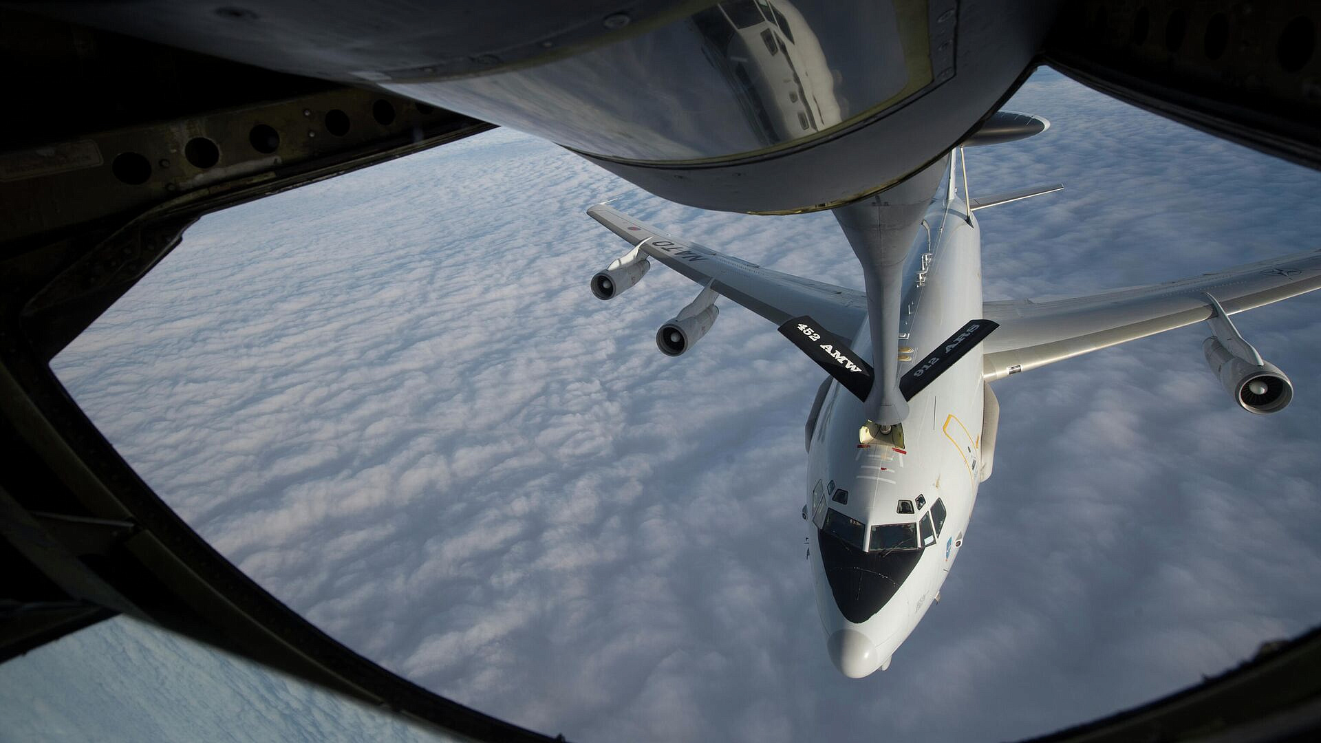 Самолет-заправщик ВВС США вылетел из Израиля