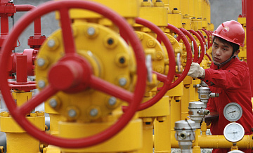 Россия приберегла нефть Европы для Китая