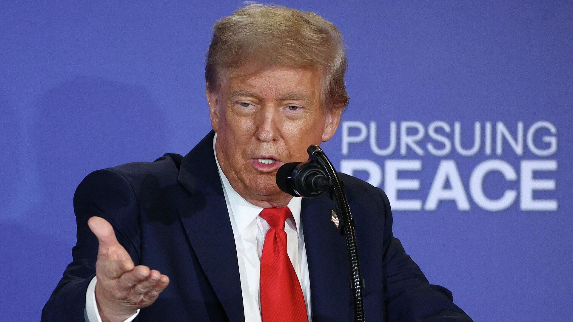 Трамп вспомнил историю о "вмешательстве России" в выборы в 2016 году