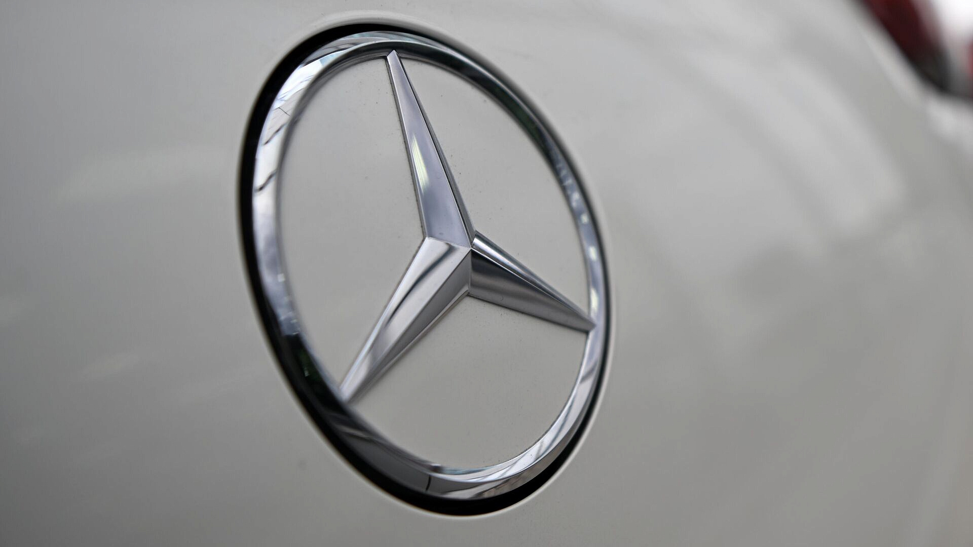 Mercedes ��������������� �������� ���� � ������