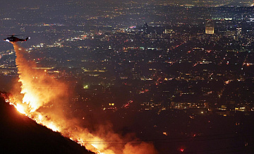 В Лос-Анджелесе сгорели дома голливудских актеров