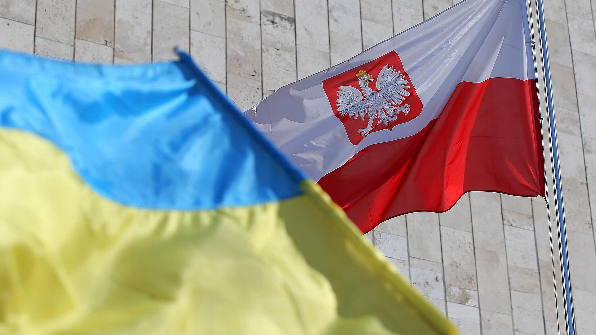 "Ситуация усугубится". На Украине запаниковали из-за скандала с Польшей