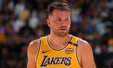 "Лейкерс" проиграли "Финиксу" в матче НБА