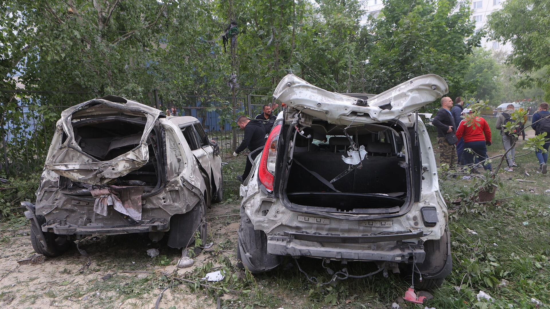 Спасатели в Белгороде устраивают "минуты тишины"
