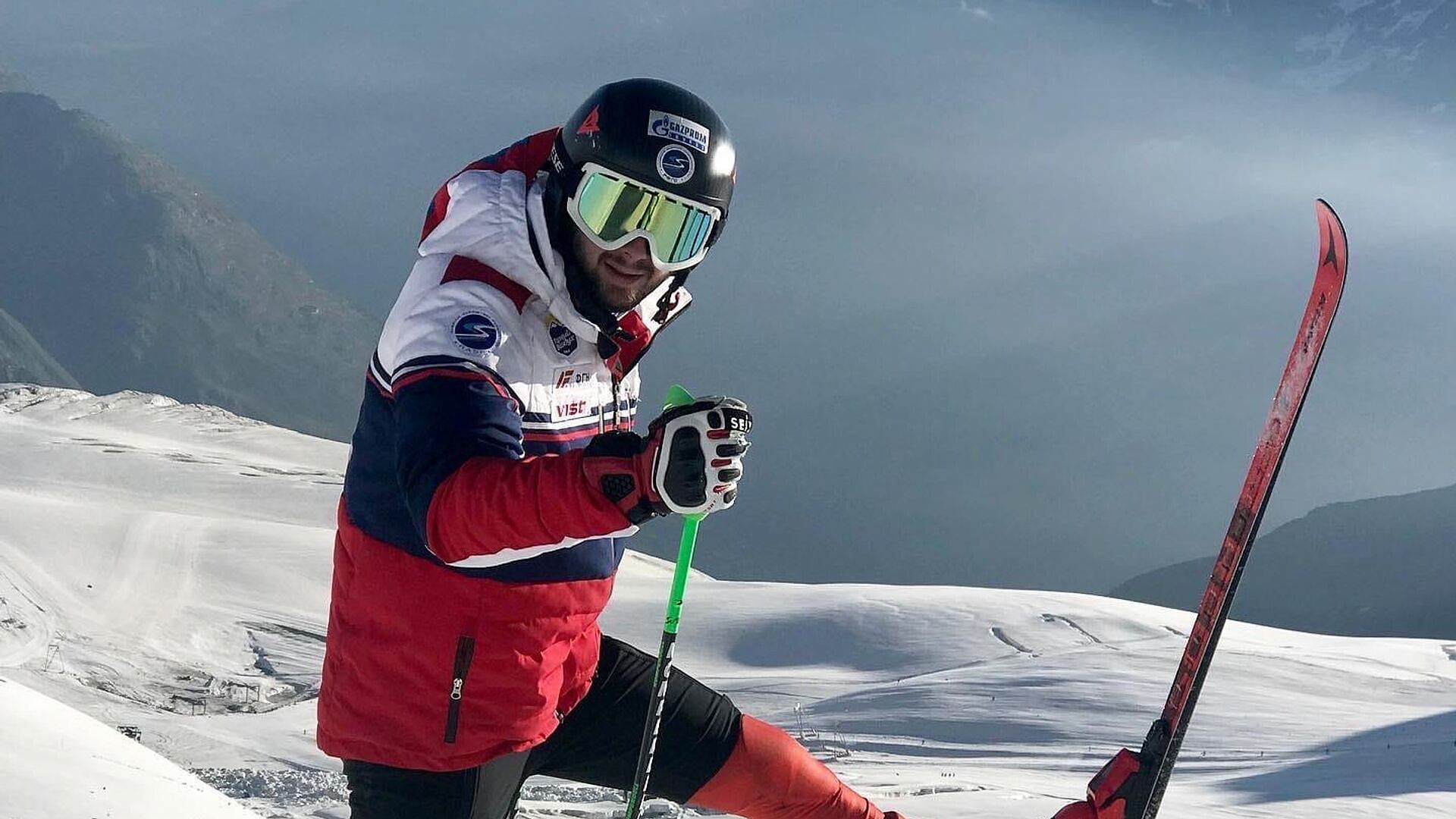 Кузнецов и Плешкова стали чемпионами России в супергиганте