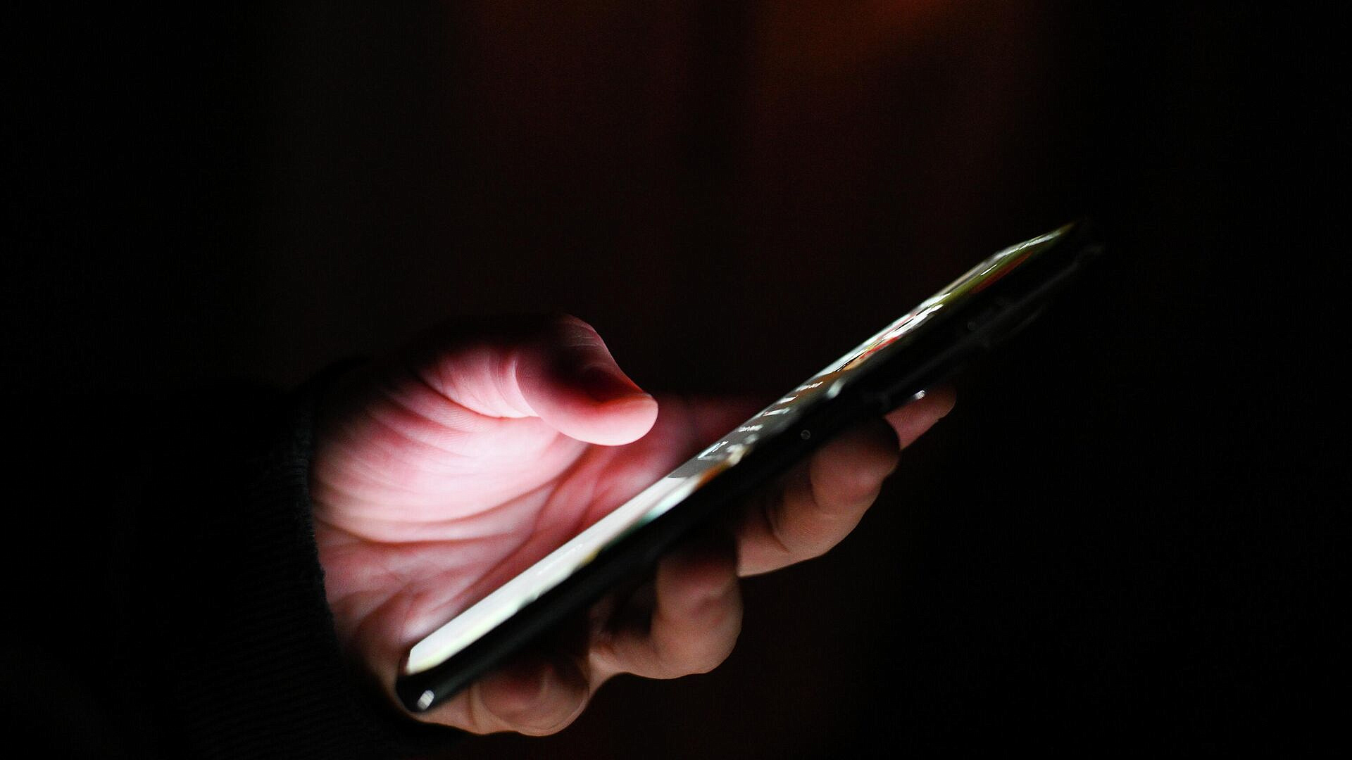 Мошенники придумали новую схему, притворяясь соседями жертв по дому