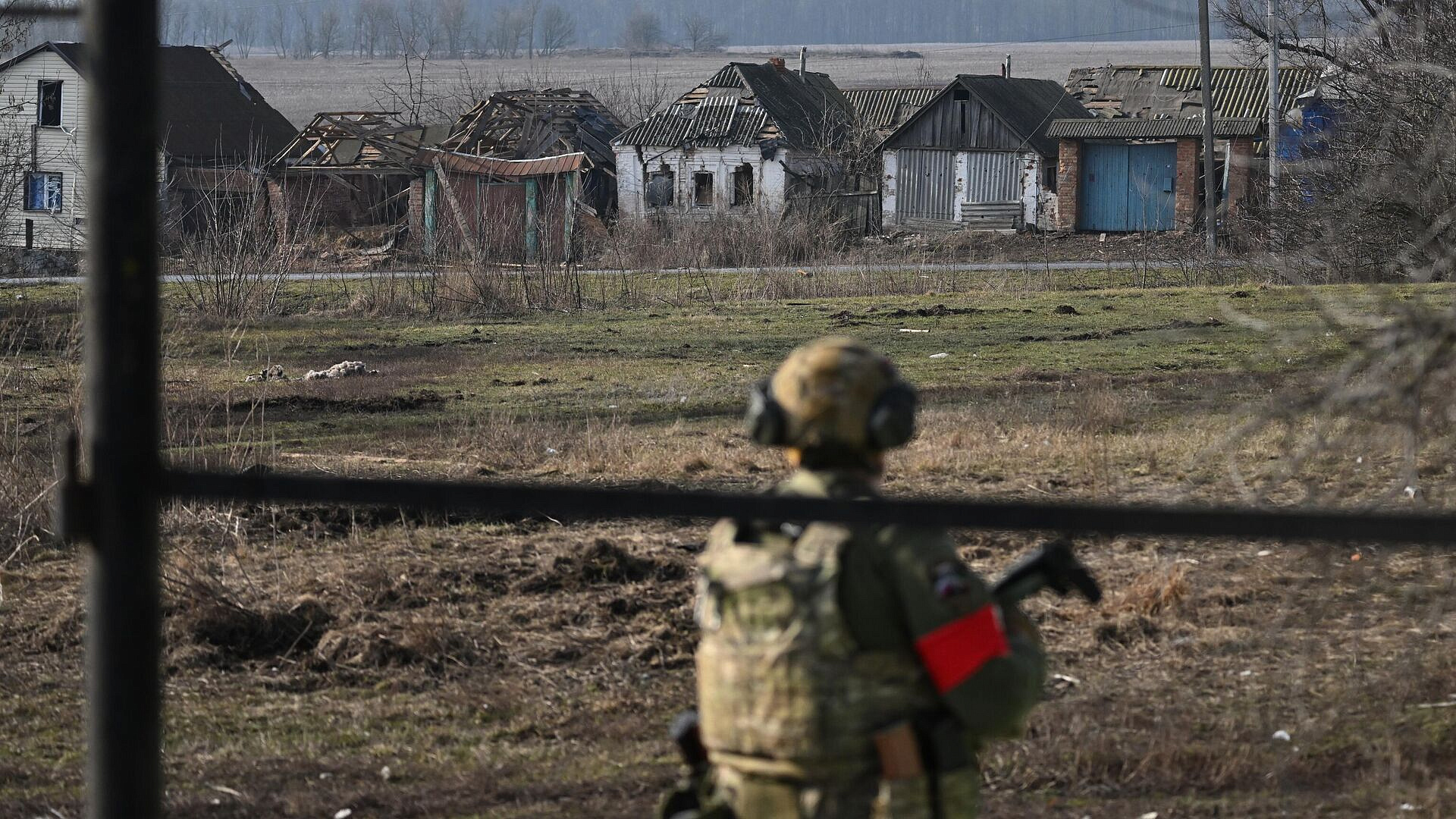 ВСУ наносят удары по приграничью Курской области, где идет эвакуация