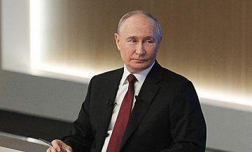 Россия будет принимать решения самостоятельно, заявил Путин