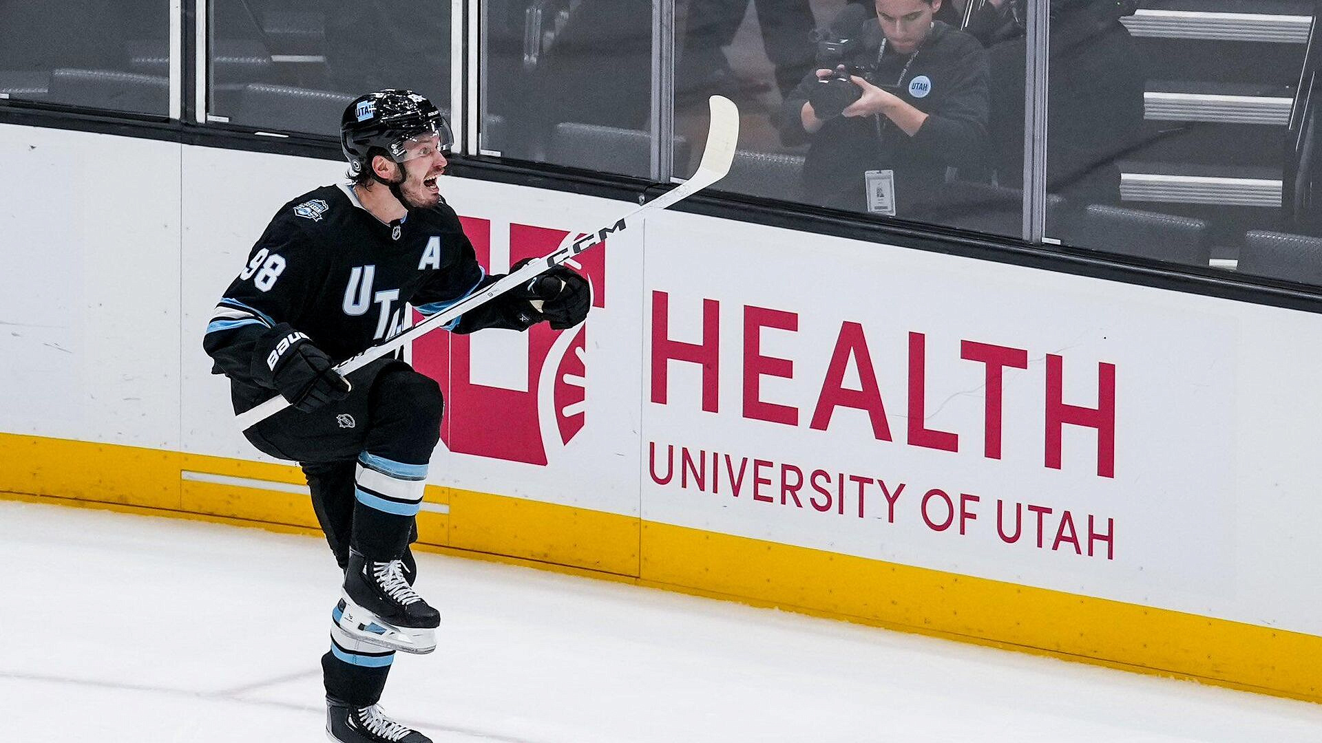 �������� ��������� ������� "���" �������� "�����" � ����� ���