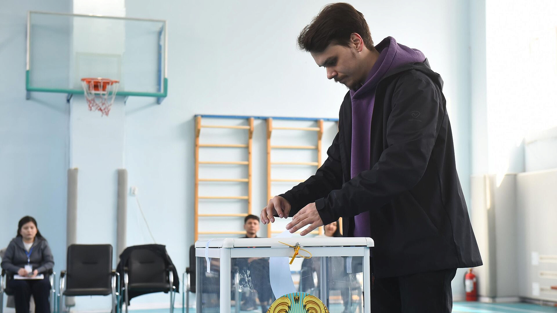 Володин поздравил жителей Казахстана с успешным проведением референдума