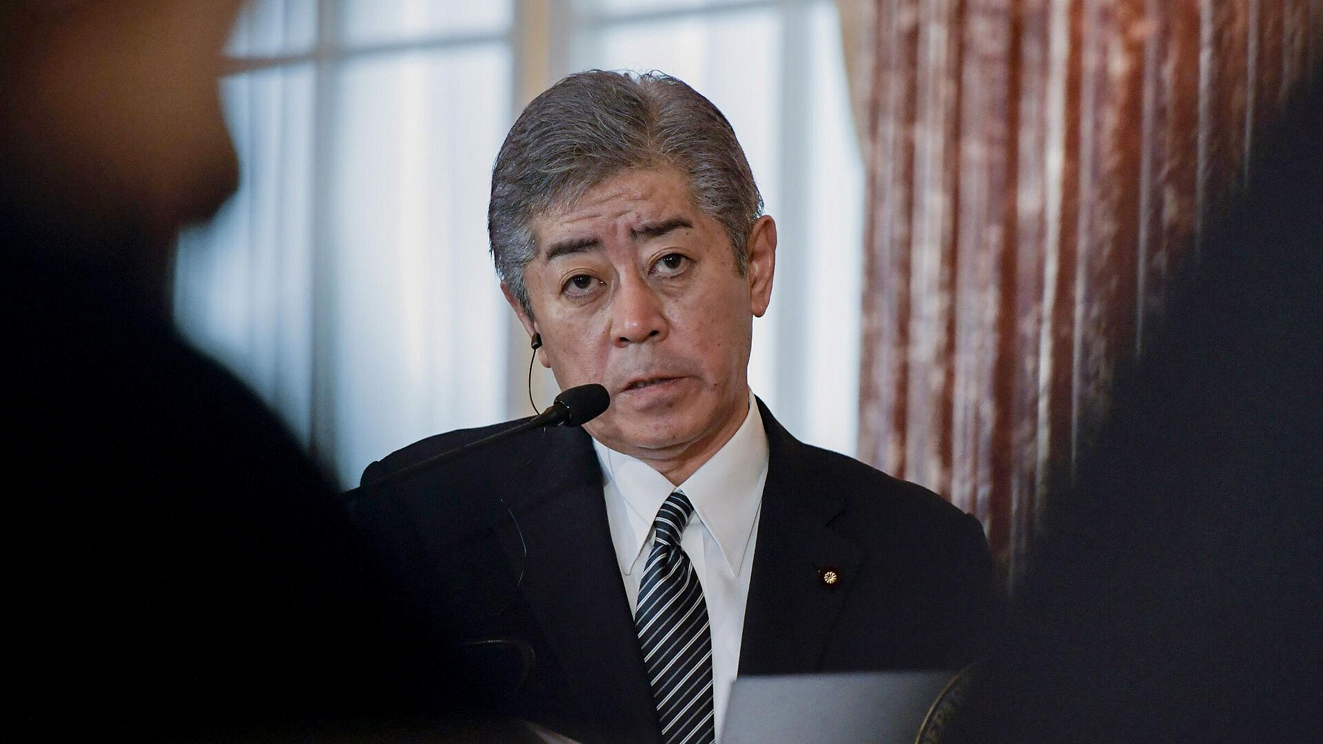 Глава МИД Японии вновь попросил США освободить Токио от вводимых пошлин