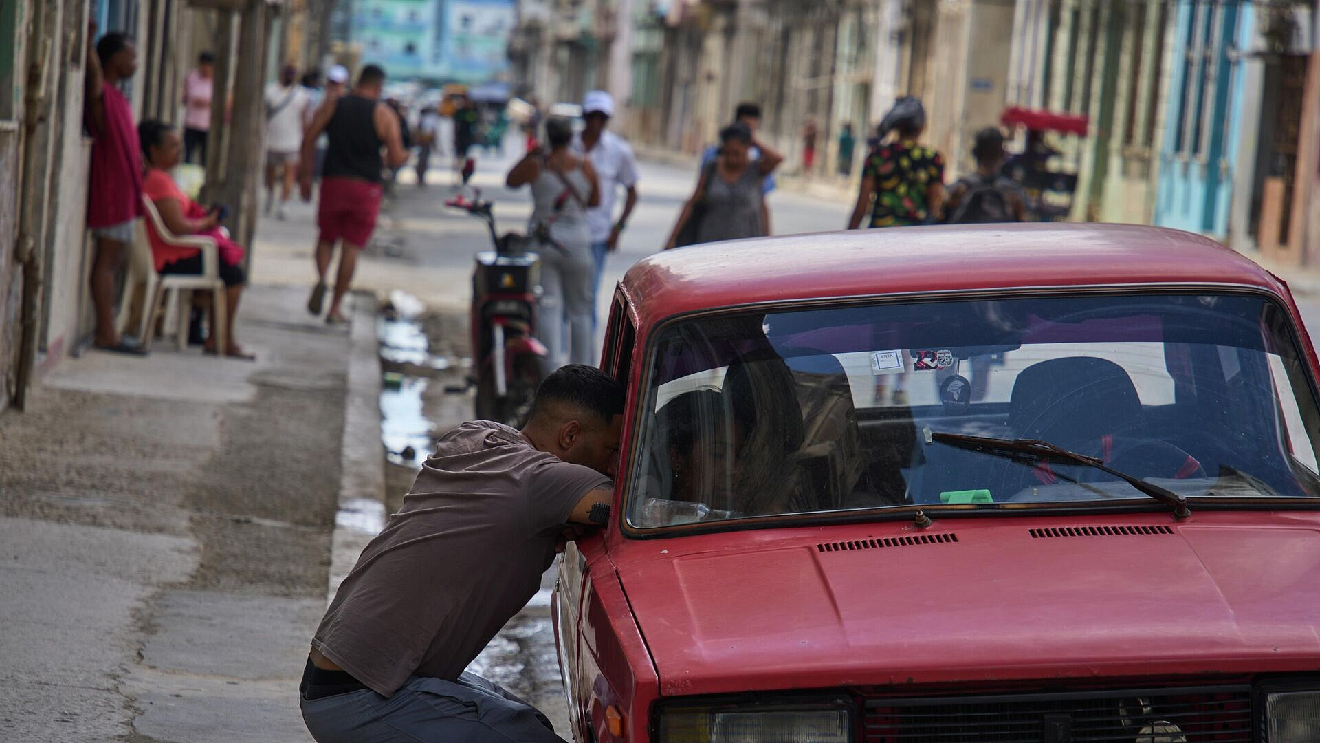 В Кремле заявили о сложном положении Кубы из-за блокады