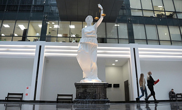 Двух бывших омских депутатов будут судить за хищение 1,9 миллиона рублей