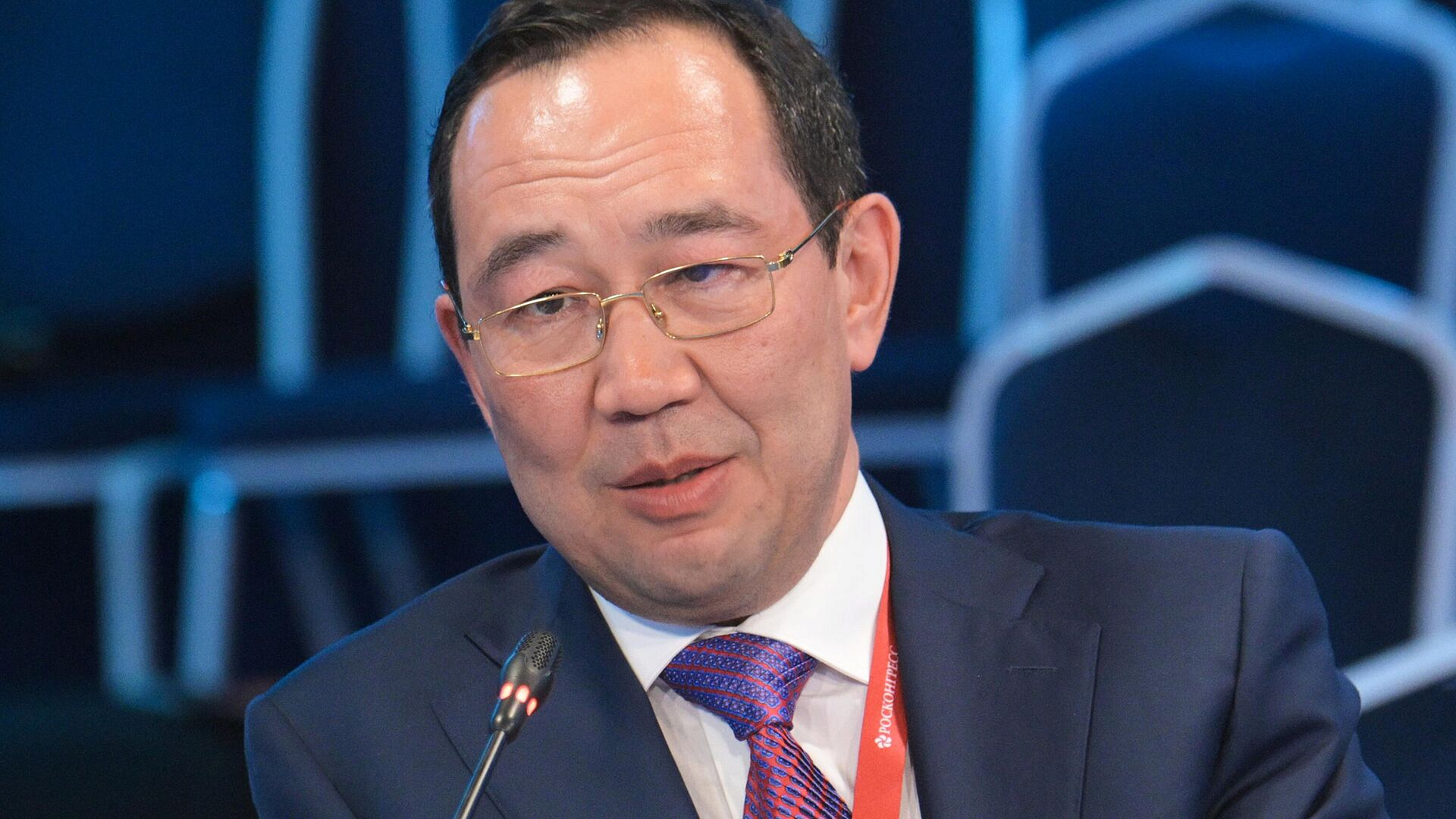 Николаев поручил возобновить программу с билетами для жителей части Якутии
