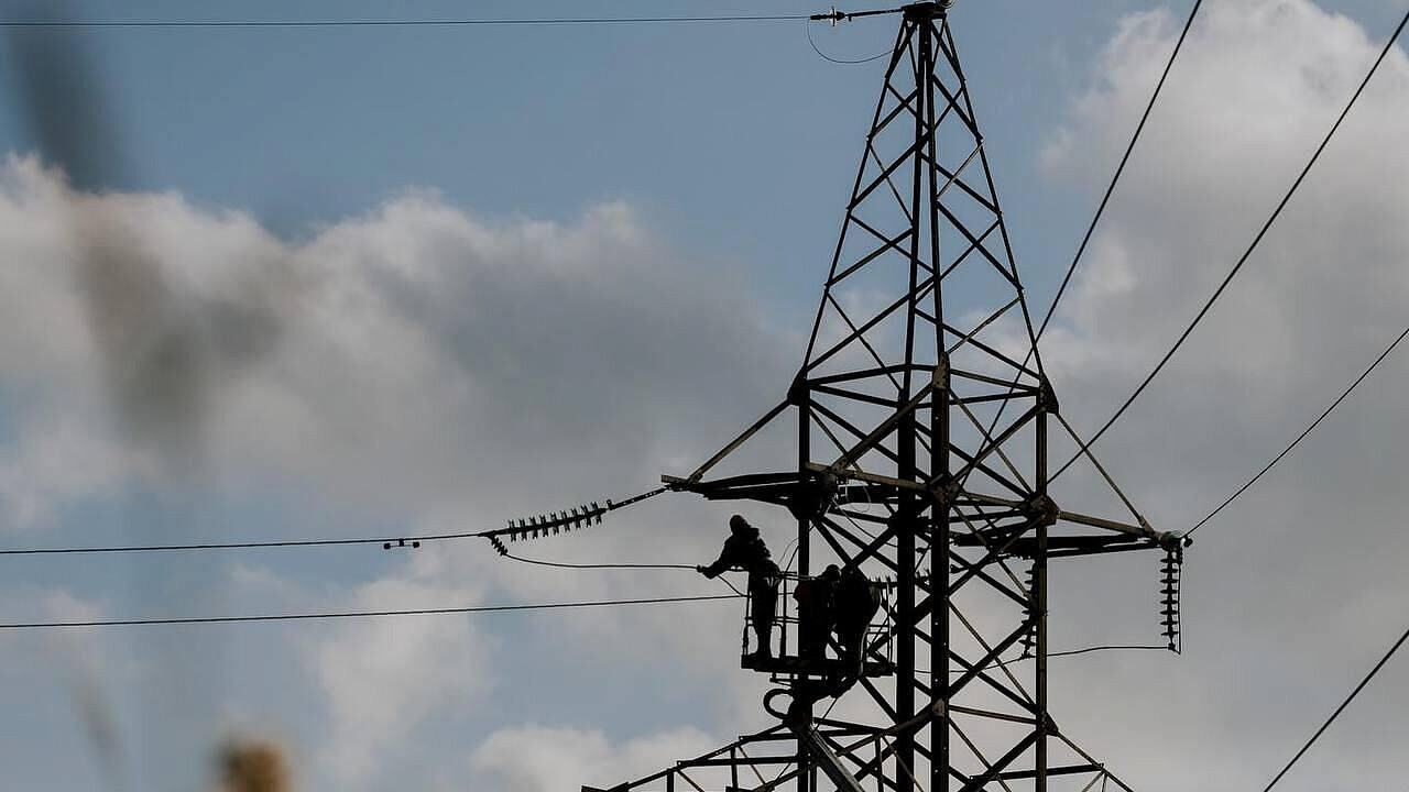 Украина третий месяц подряд импортирует электроэнергию на рекордную сумму