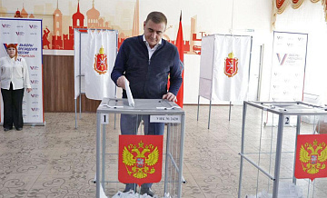 Тульский губернатор проголосовал на выборах президента России