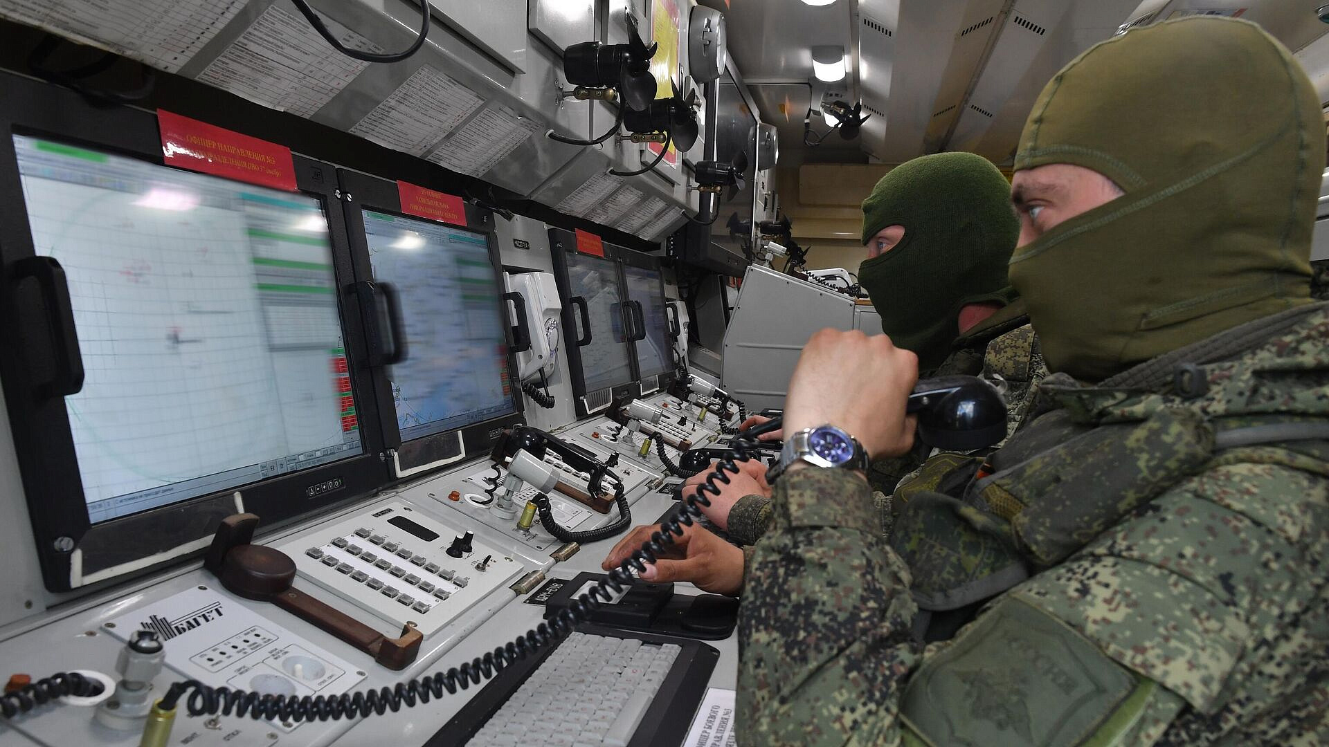 Силы ПВО сбили еще два дрона, летевших на Москву