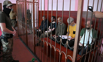 Прокурор запросил от пяти лет до 21 года иностранным наемникам "Азова"*