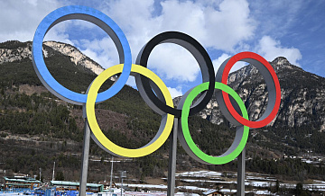 Россияне должны быть допущены на соревнования, заявила Петрова