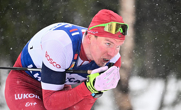 Горбунова, Большунов, Степанова и Ардашев выиграли смешанную эстафету на ЧР