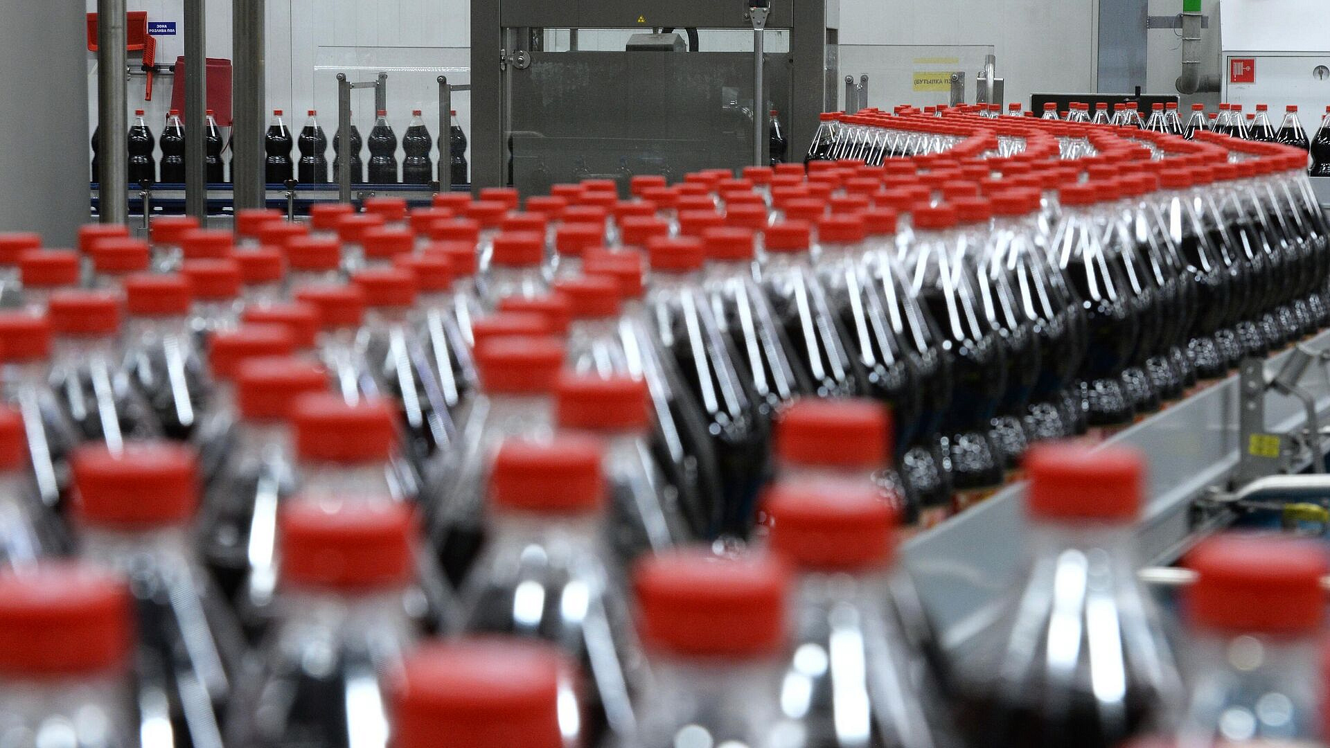 Стоматолог раскрыла главный вред газировки